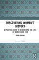 Book cover of: Discovering Women's History. By: Deirdre Beddoe