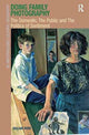 Book cover of: Doing Family Photography. By: Gillian Rose