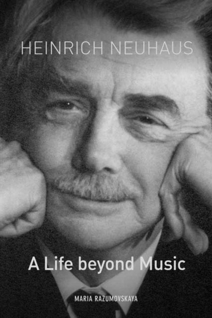 Book cover of: Heinrich Neuhaus. By: Maria Razumovskaya