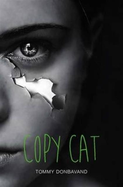 Book cover of: Copy Cat. By: Tommy Donbavand