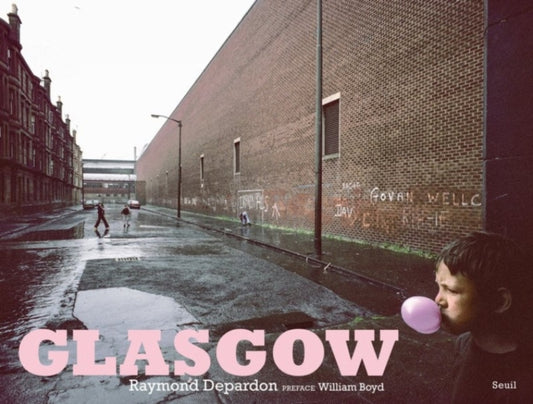 Book cover of: Glasgow. By: Raymond Depardon