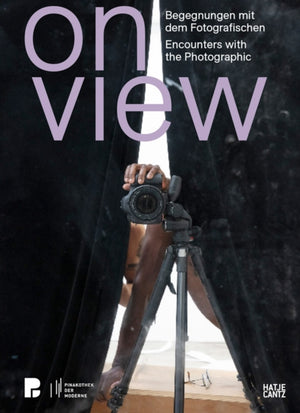 On View (Bilingual edition)