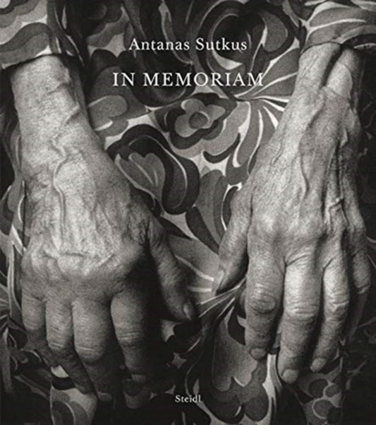 Book cover of: Antanas Sutkus: Pro Memoria. By: Antanas Sutkus