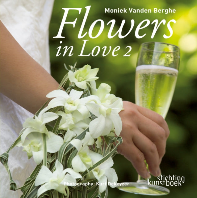 Book cover of: Flowers in Love Ll. By: Moniek Vanden Berghe